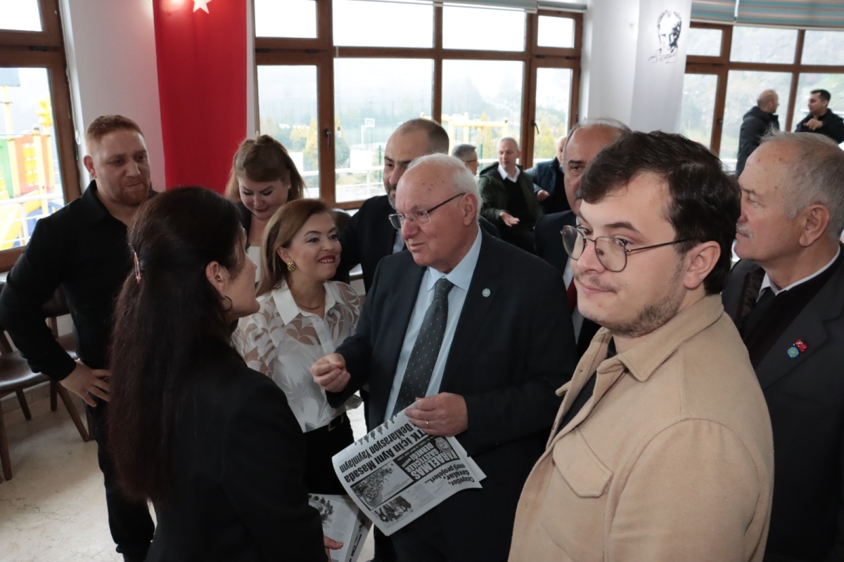 KGD Yönetiminden protokole Bayram Gazetesi