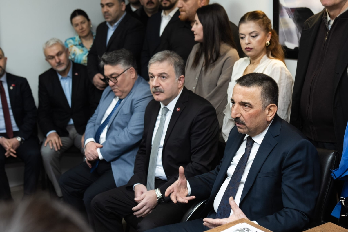 KGD'de muhteşem açılış: Derneğe kadın eli değdiği belli oluyor